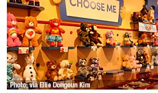 Store display at a Build-a-bear Shop in Short Pump Town Center, Richmond, VA | Photo: Ellie Dongeun Kim | https://www.simon.com/mall/the-galleria/travel-here