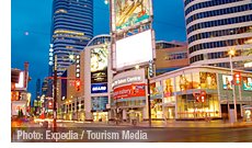 Yonge Street Shopping District, Toronto. | Photo: Expedia / Tourism Media | https://www.expedia.com/Yonge-Street-Shopping-District.d6264205.Destination-Travel-Guides